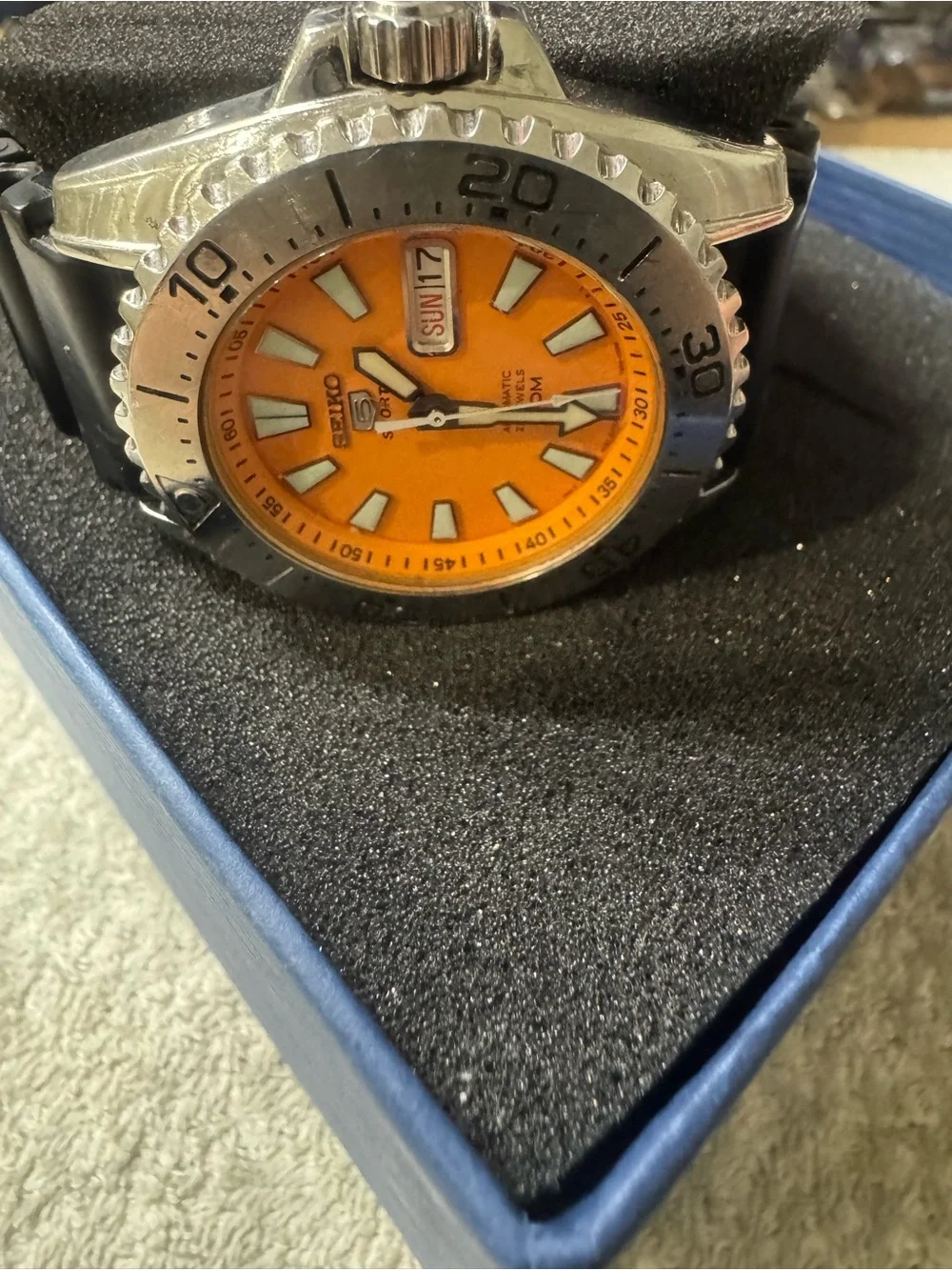 #189 Seiko five automatic 23 Jewels 100 meter